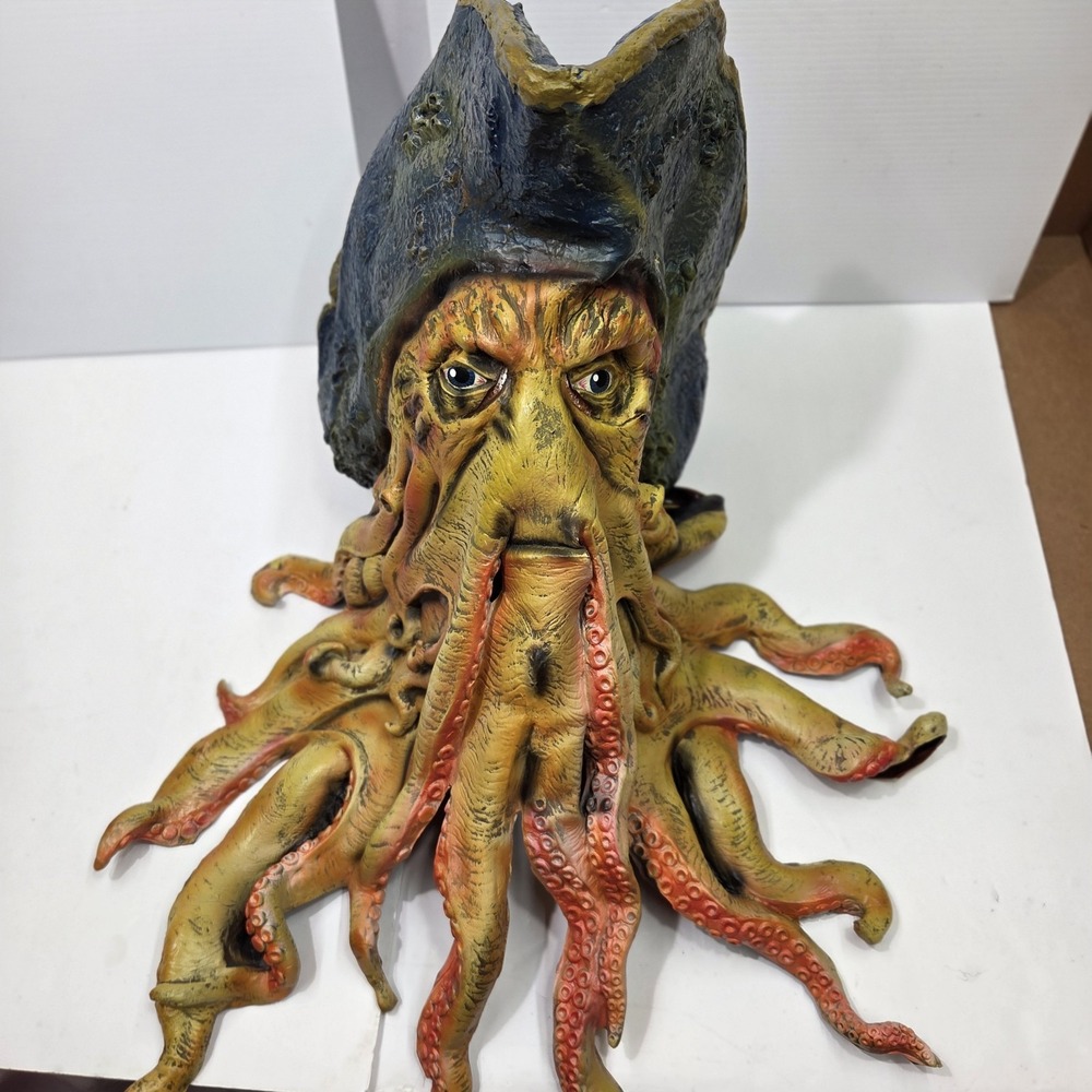 2006 Disney Disguise Pirates of the Caribbean Davy Jones Mask Heavy Latex Rubber